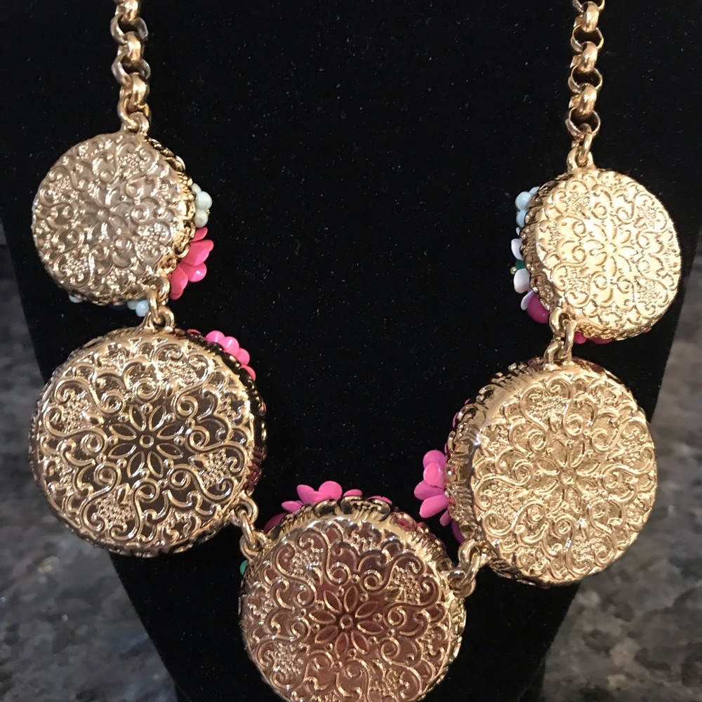 Stunning Talbots Floral Flower Statement Necklace - image 4